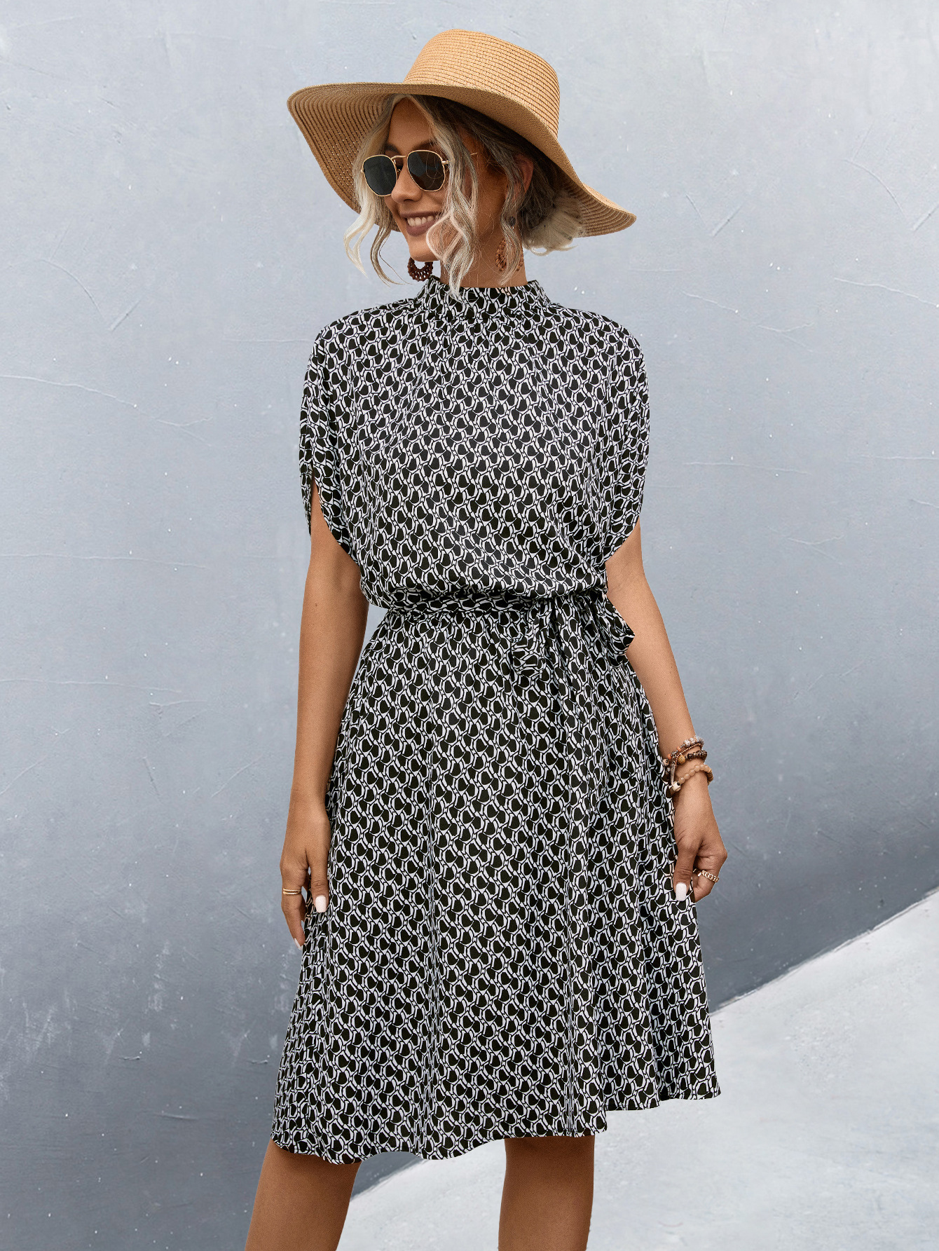 Allover-Print-Gürtelkleid Für Frühling Und Sommer