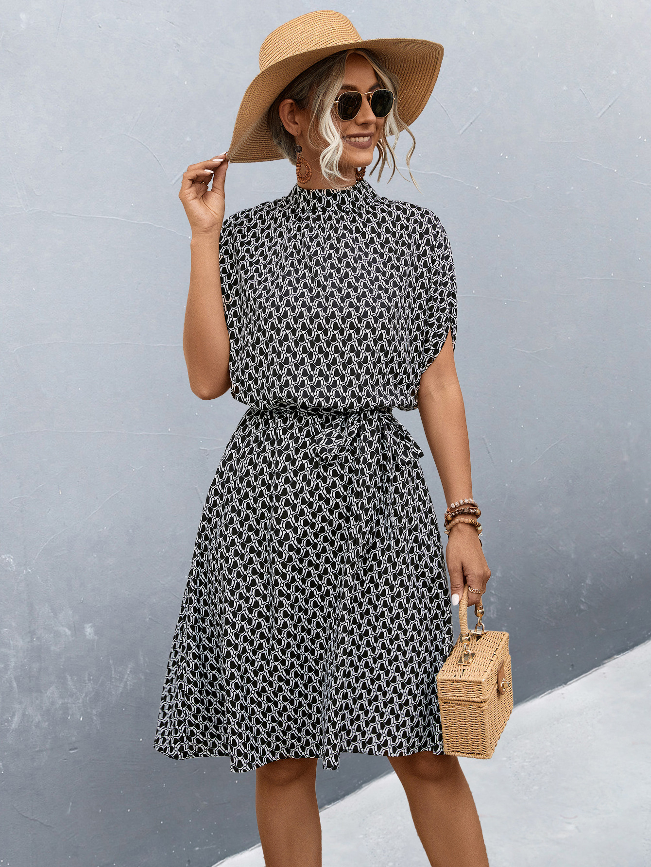 Allover-Print-Gürtelkleid Für Frühling Und Sommer