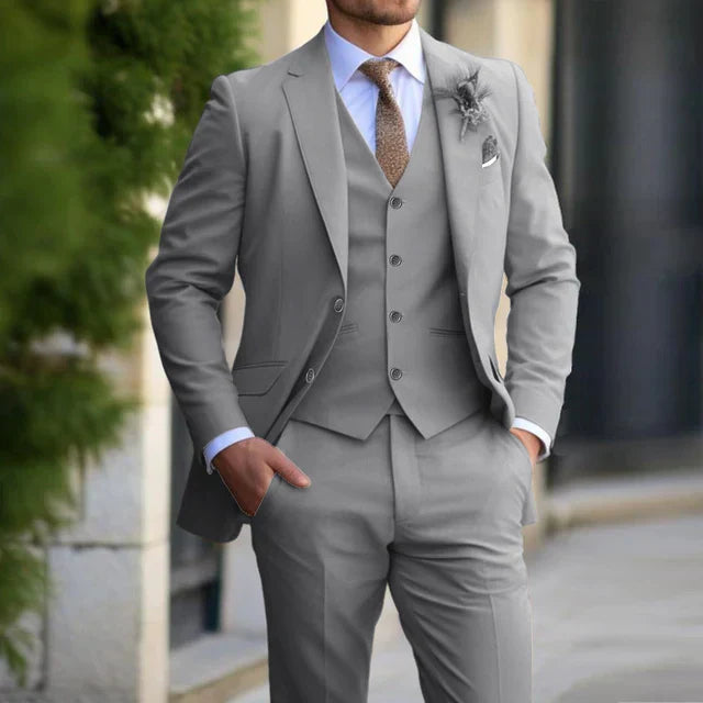 Bence | Dreiteiliges Herrenanzug-Set mit Stehkragenblazer, Weste und Hose im modernen Stil