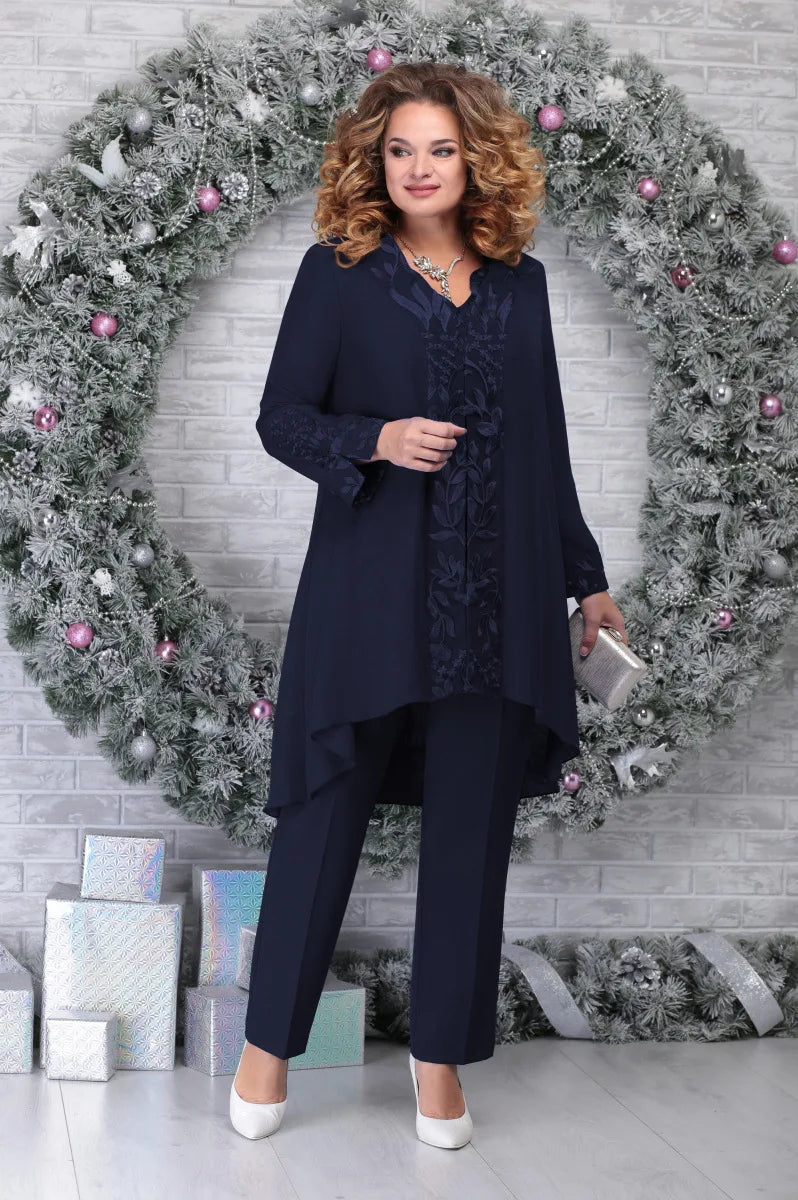 Elegant 3-piece women's suit set in plus size | Stylish comfort for special occasions