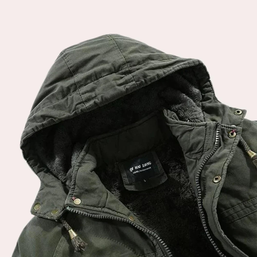 Herren Winterjacke mit Kapuze – Stylisch & Warm für kalte Tage