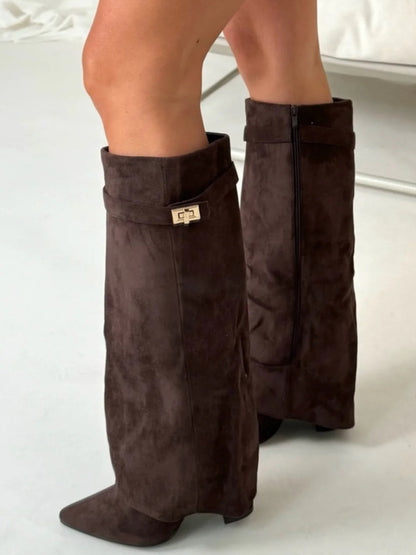 Damen Stiefel – Kniehoch mit weitem Schaft & Blockabsatz