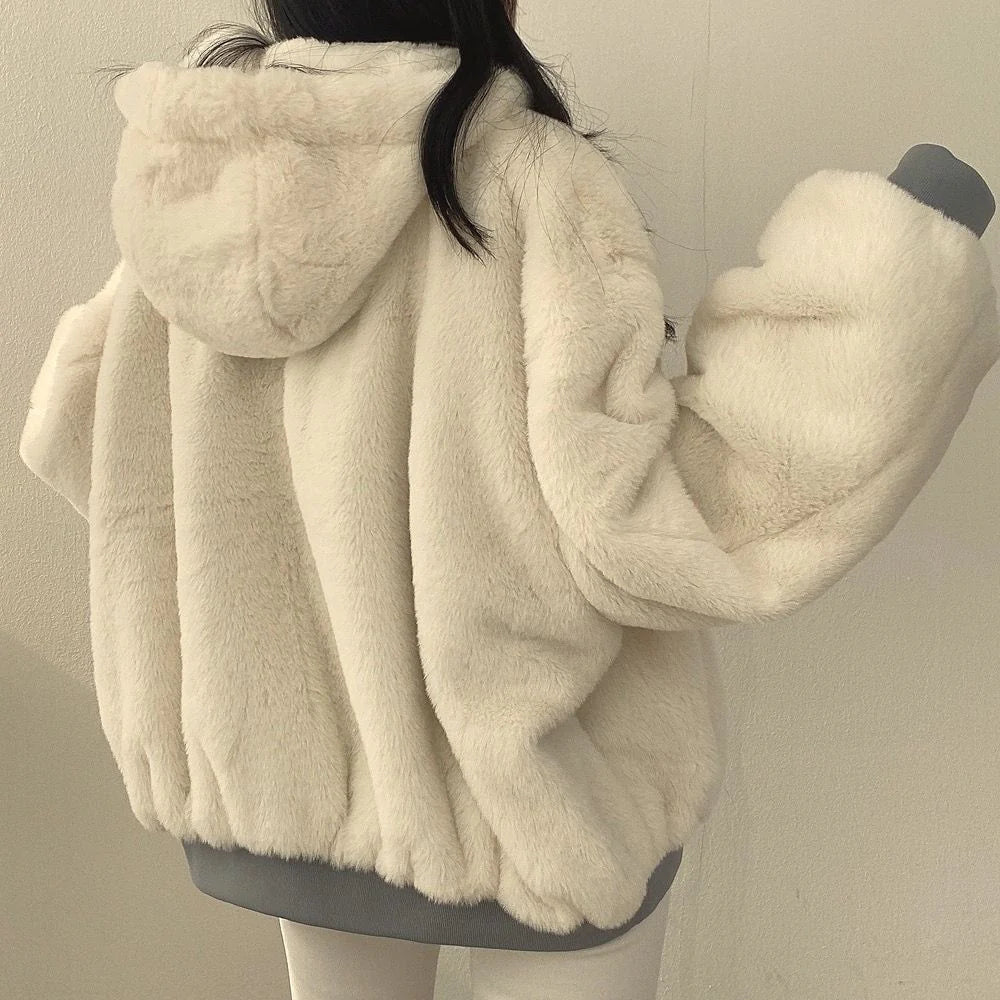 Women's winter coat with hood – warm, stylish & versatile