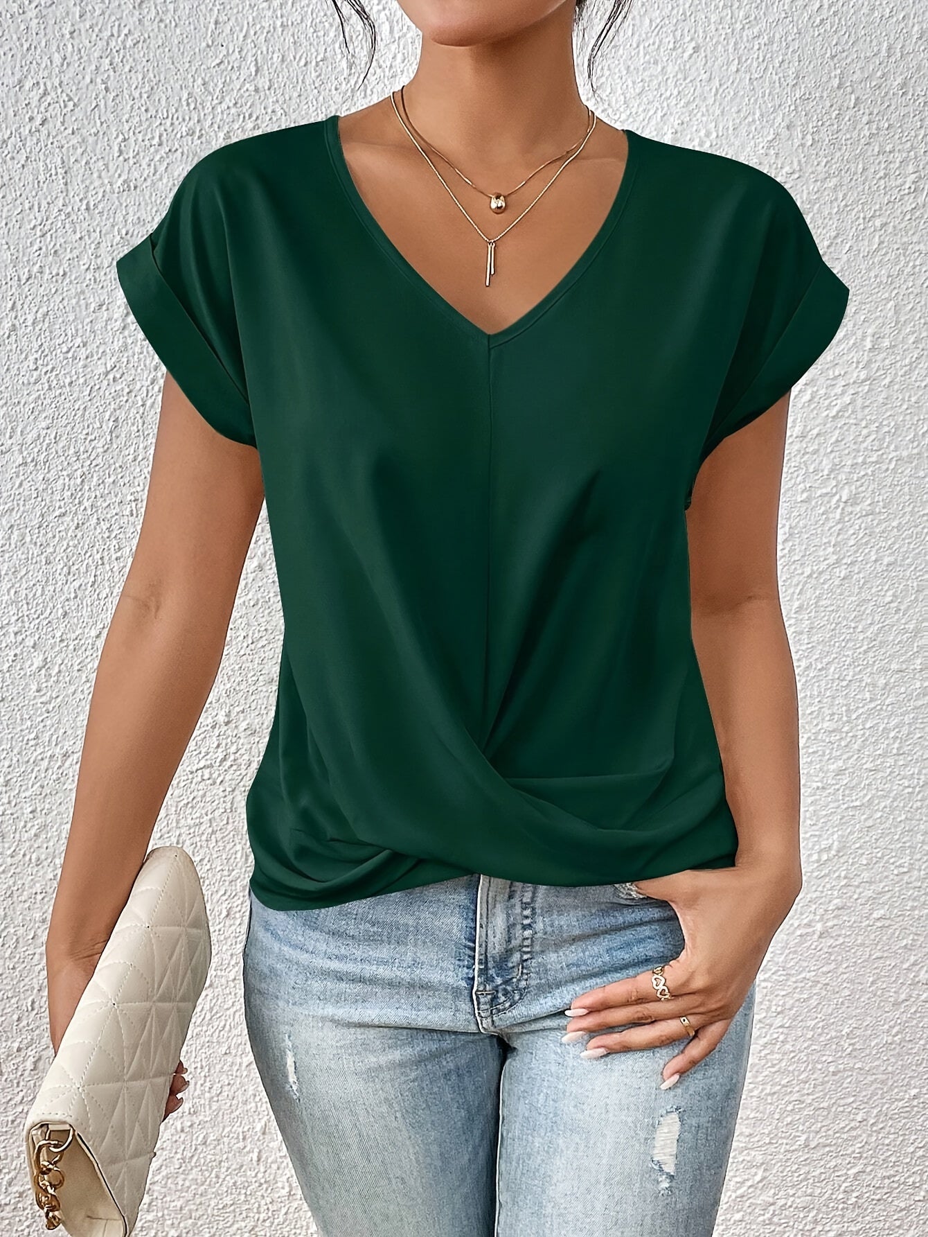 Heidi | Casual Women's T-Shirt with Heart-Shaped Neckline | Comfortable, Stylish & Versatile