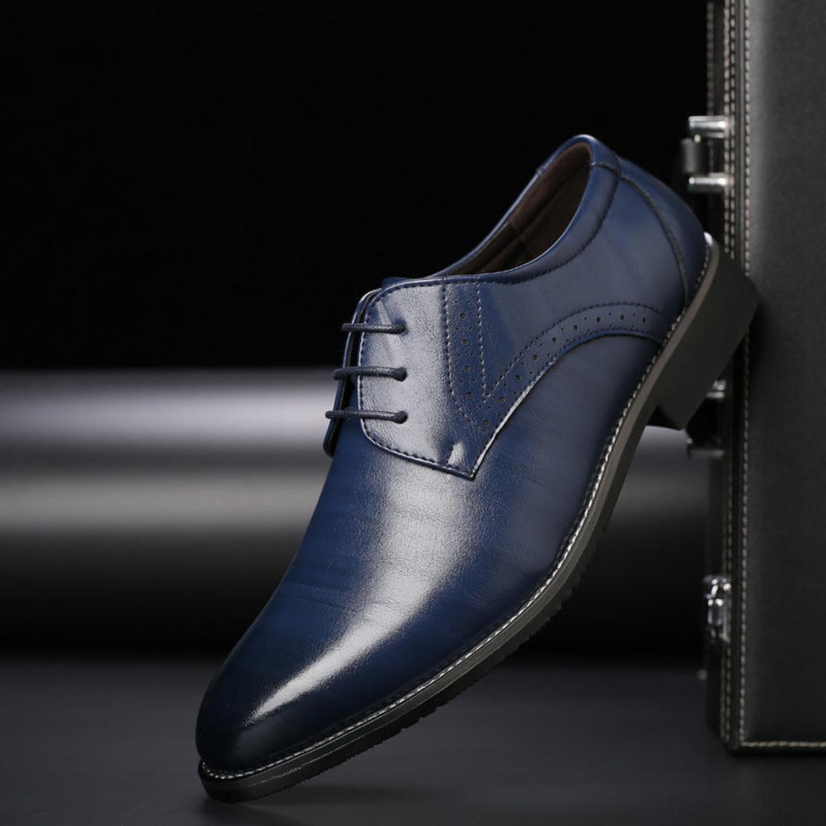 Herren Brogues – Elegante Leder Schnürschuhe für Business & Anlass