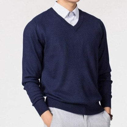 Men's cashmere sweater – V-neck and fine knit