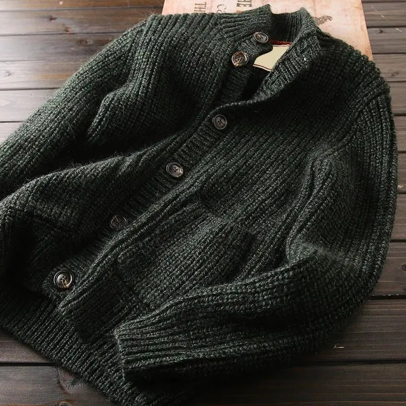 Herren Strickjacke mit Stehkragen – Woll-Cardigan mit Knöpfen