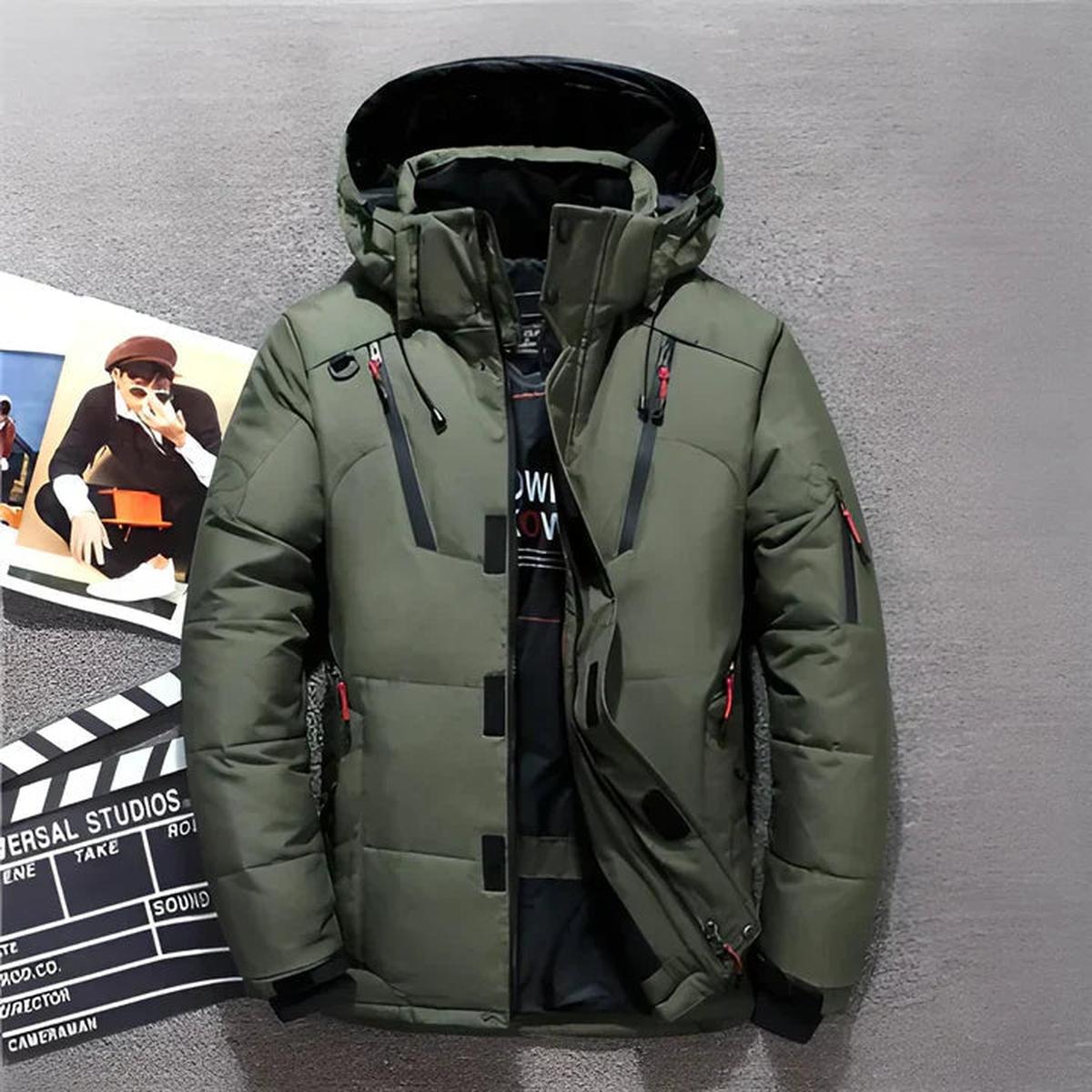 Herren Winterjacke mit Kapuze – Wasserabweisend & Gefüttert