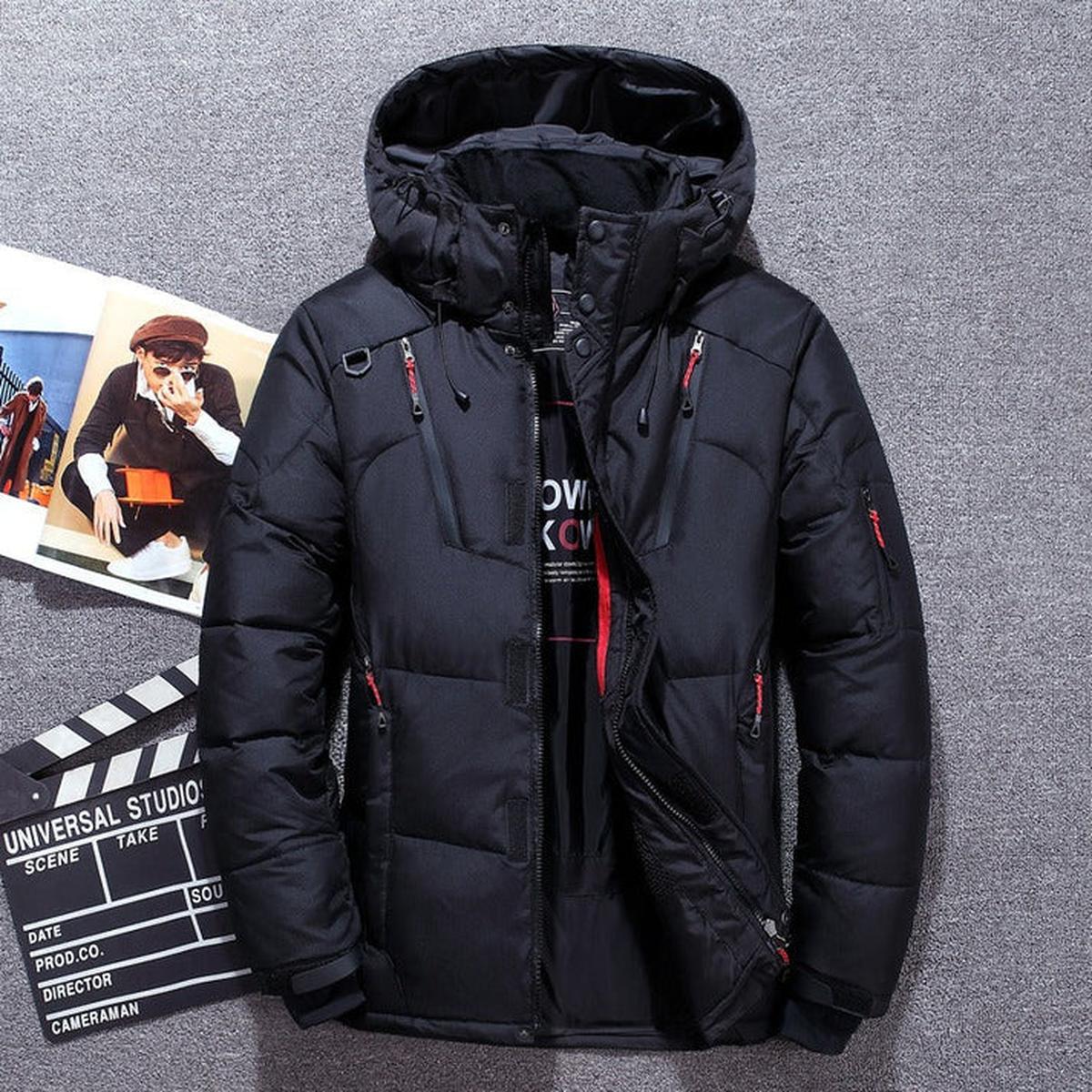 Herren Winterjacke mit Kapuze – Wasserabweisend & Gefüttert