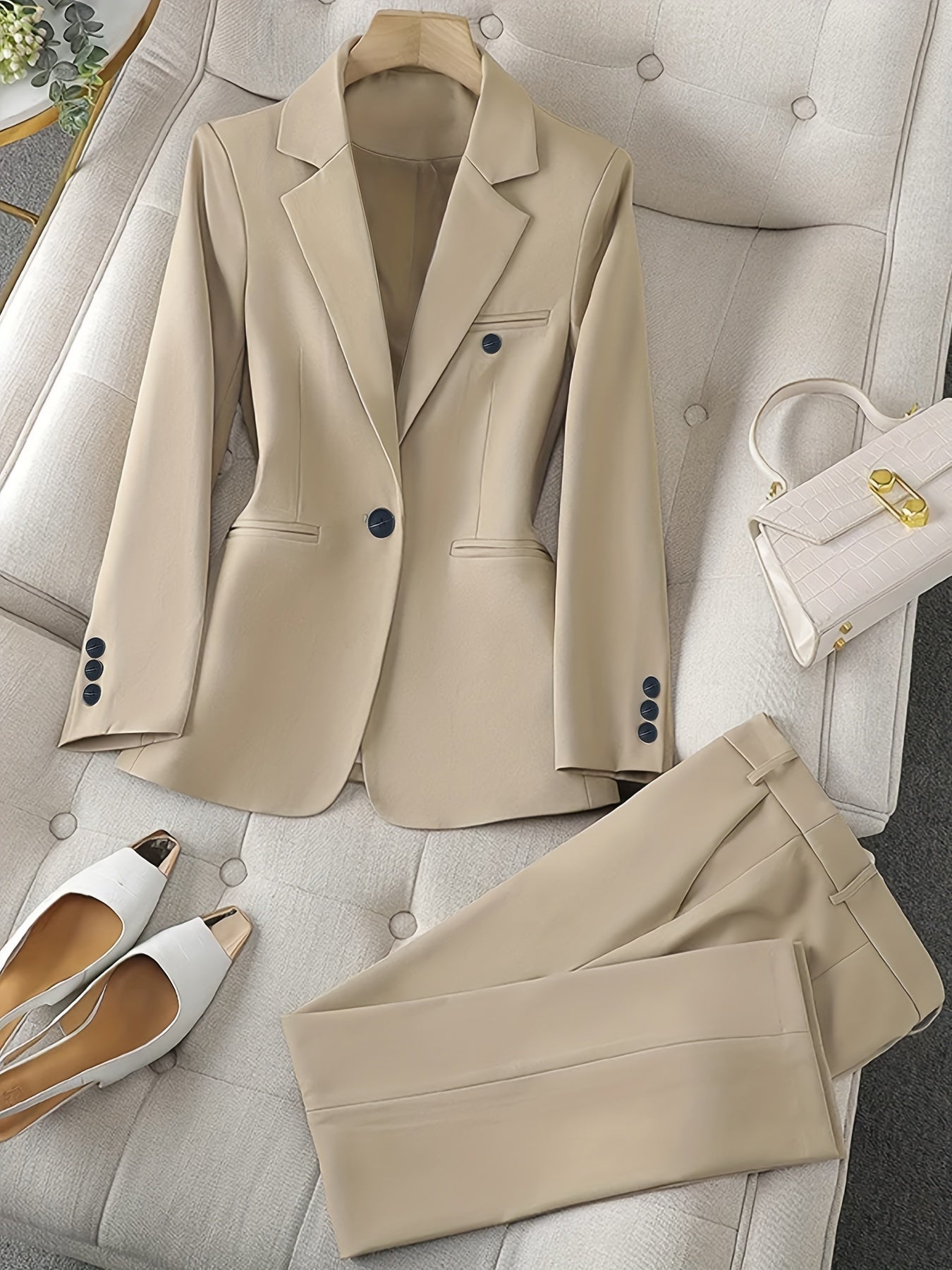 Hosenanzug Damen – Blazer Set mit Reverskragen im klassischen Stil