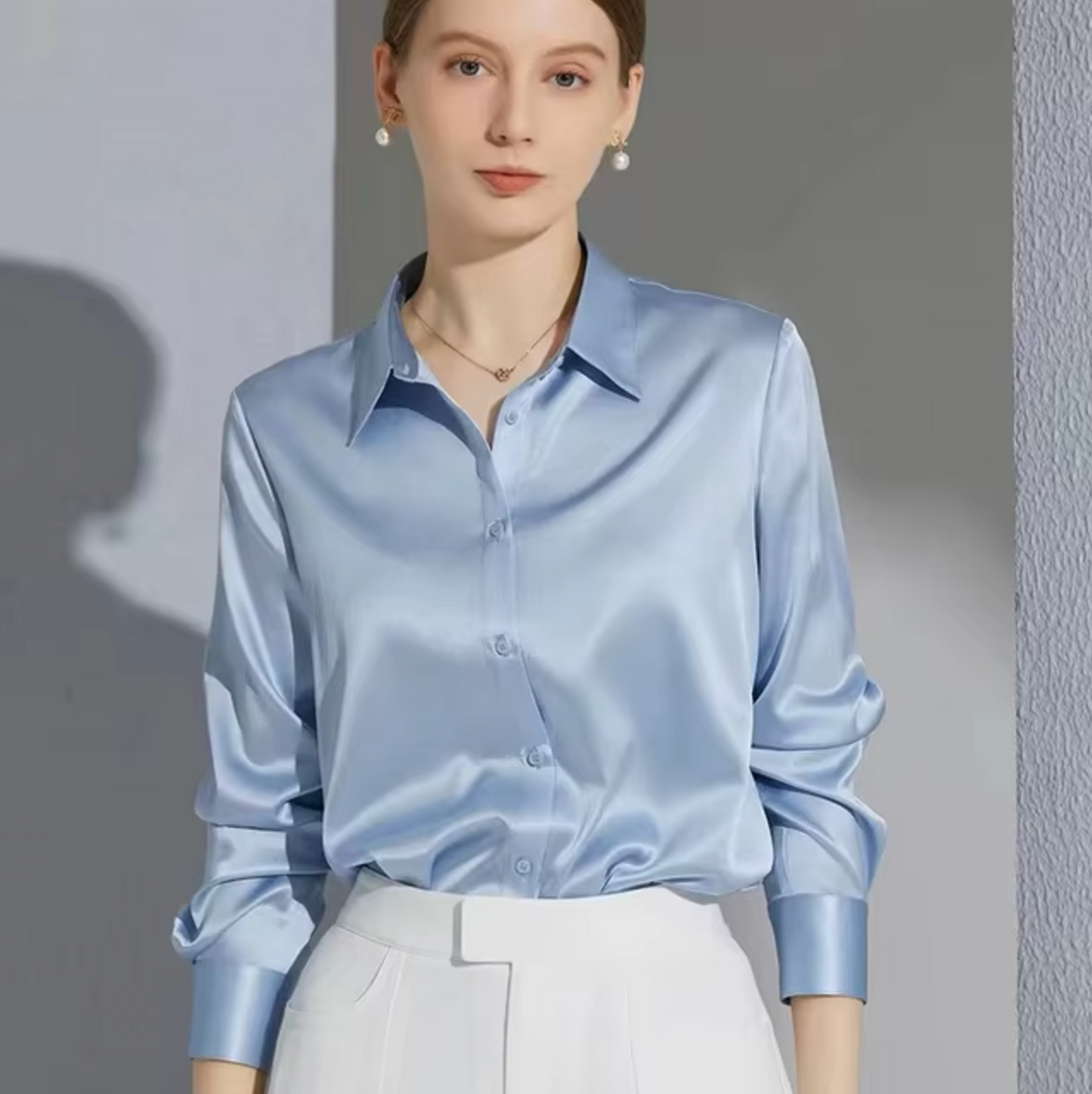 Paige | Elegante Damen-Satinbluse | Luxuriös, stilvoll & vielseitig