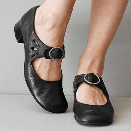 Paulina | Unique and comfortable women's leather sandal | Stylish, comfortable & durable
